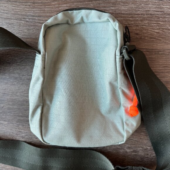 Nike Heritage Crossbody Bag - Picture 4 of 8